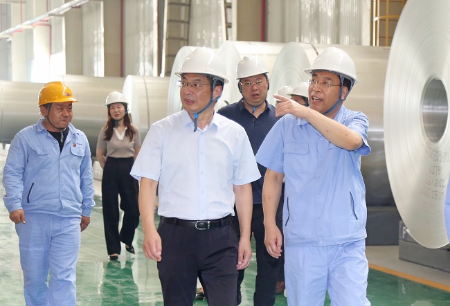 國晟集團(tuán)黨委副書記、總經(jīng)理陳增仁一行到萬基控股集團(tuán)調(diào)研